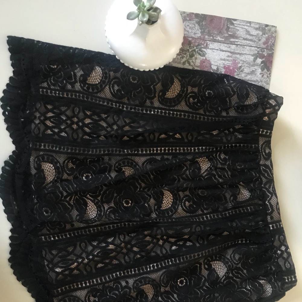 Lace skirt with nude slip